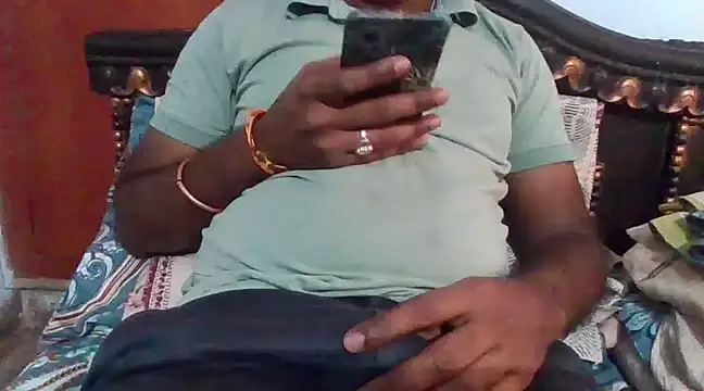 Snapshot of teluguboy99989 chatting on March 8, 5:17 am teluguboy99989 online show from March 8, 5:17 am