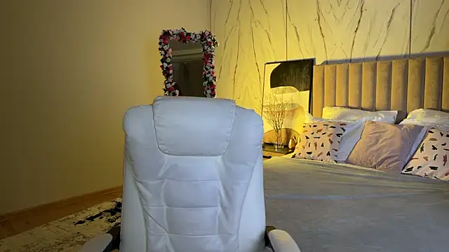  Vikky Moon  online show from January 15, 1:53 am