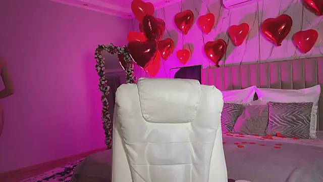  Vikky Moon  online show from February 13, 12:43 am