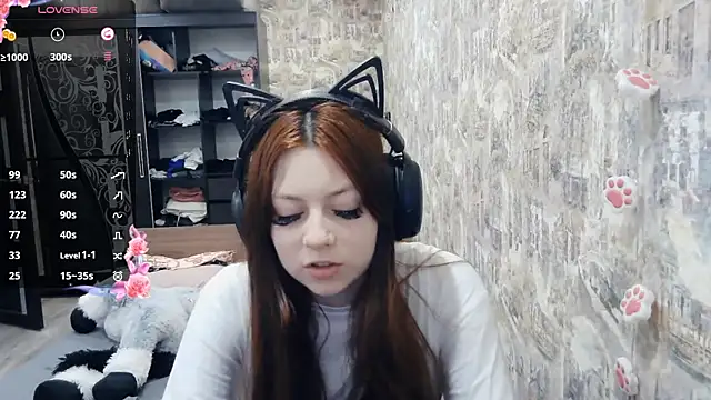 Snapshot of RendyDow chatting on January 13, 8:29 am RendyDow online show from January 13, 8:29 am