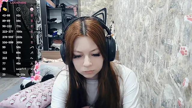 Snapshot of RendyDow chatting on January 14, 8:29 am RendyDow online show from January 14, 8:29 am