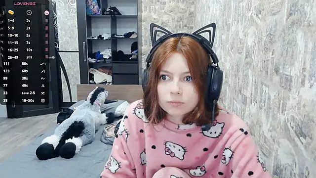 Snapshot of RendyDow chatting on December 20, 8:28 am RendyDow online show from December 20, 8:28 am