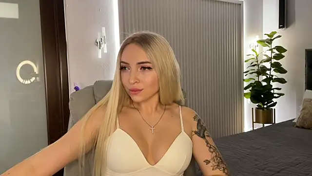 OhMyEmma online show from November 28, 1:28 am