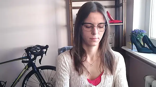 love megi online show from February 1, 7:39 am