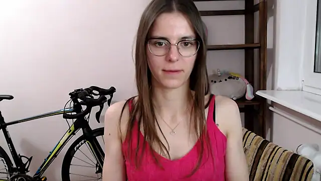 love megi online show from December 14, 7:41 pm