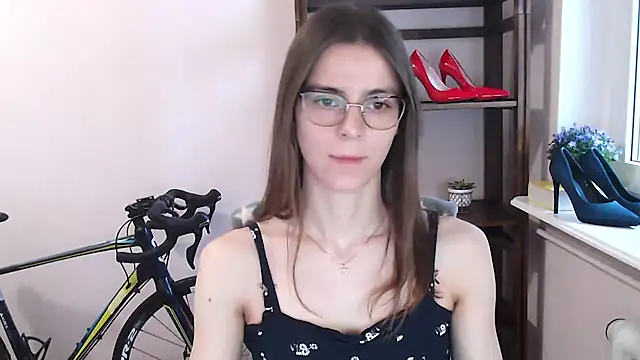 love megi online show from February 7, 7:16 am