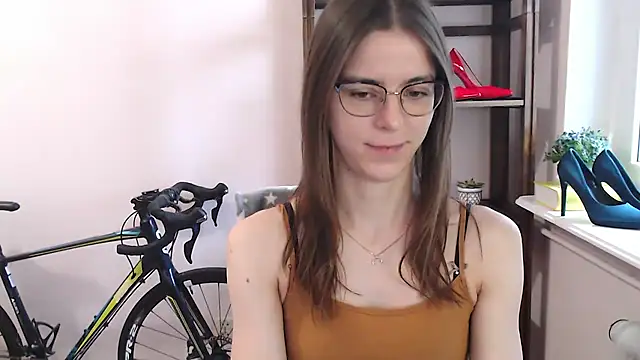 love megi online show from February 22, 7:33 am