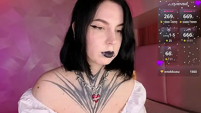 Snapshot of yourvodka chatting on June 3, 6:34 pm yourvodka online show from June 3, 6:34 pm