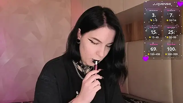 Snapshot of yourvodka chatting on May 17, 3:23 pm yourvodka online show from May 17, 3:23 pm
