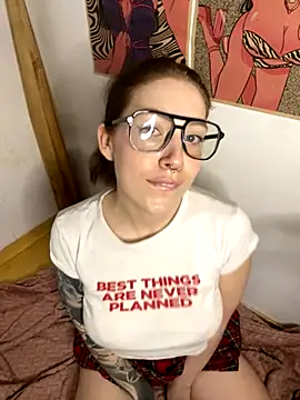 Bella Gloria online show from November 5, 7:11 am