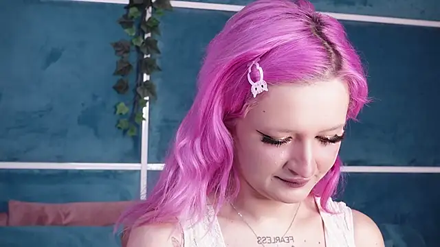 SunnyGlow online show from October 17, 4:38 am