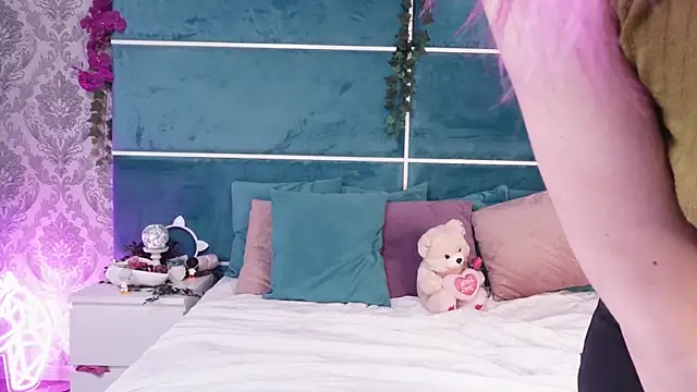 SunnyGlow online show from September 29, 12:00 pm