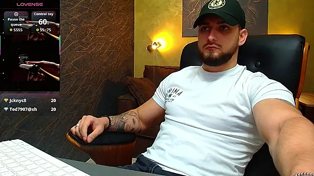 Snapshot of MatiasDean chatting on September 18, 5:21 am MatiasDean online show from September 18, 5:21 am