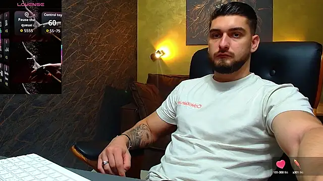 Snapshot of MatiasDean chatting on September 12, 4:45 am MatiasDean online show from September 12, 4:45 am