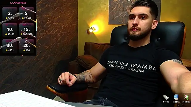 Snapshot of MatiasDean chatting on October 9, 4:57 am MatiasDean online show from October 9, 4:57 am