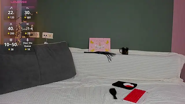 Snapshot of Charlotte_Woods chatting on March 17, 4:08 am Charlotte Woods online show from March 17, 4:08 am