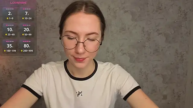 Kira mindnes online show from October 17, 6:39 am