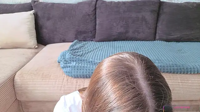 Kira mindnes online show from March 26, 6:11 am