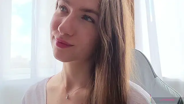 Snapshot of Kira_mindnes chatting on June 26, 6:19 am Kira mindnes online show from June 26, 6:19 am