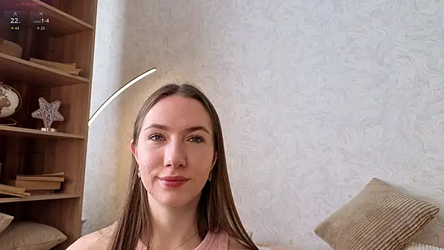 Kira mindnes online show from September 10, 5:39 am