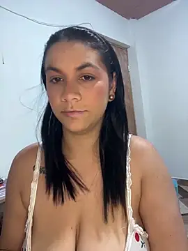 Snapshot of roldanmary chatting on February 10, 3:05 am roldanmary online show from February 10, 3:05 am