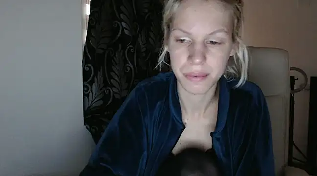 Snapshot of ElssaRush chatting on March 23, 4:49 am ElssaRush online show from March 23, 4:49 am