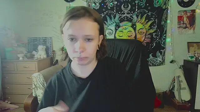 Snapshot of Lil_foxxx chatting on September 11, 9:09 am Lil foxxx online show from September 11, 9:09 am