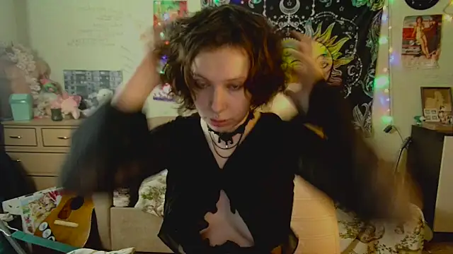 Snapshot of Lil_foxxx chatting on September 26, 11:39 am Lil foxxx online show from September 26, 11:39 am