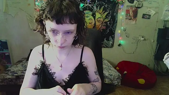 Lil foxxx online show from July 26, 12:45 pm