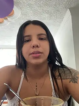 Snapshot of Ashley_dolll chatting on June 27, 6:47 pm Ashley dolll online show from June 27, 6:47 pm