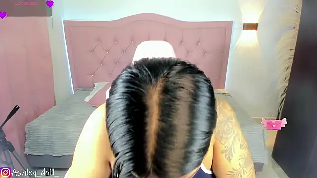 Snapshot of Ashley_dolll chatting on June 24, 9:12 pm Ashley dolll online show from June 24, 9:12 pm