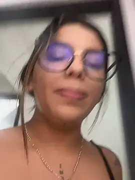 Snapshot of Ashley_dolll chatting on June 20, 10:37 pm Ashley dolll online show from June 20, 10:37 pm