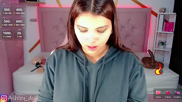 Ashley dolll online show from October 8, 9:04 pm