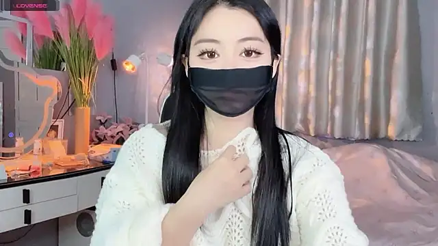 Snapshot of MI_KA22 chatting on November 3, 3:37 pm MI KA22 online show from November 3, 3:37 pm