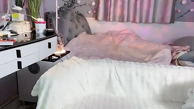 MI KA22 online show from December 20, 3:59 pm