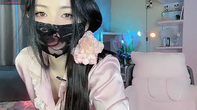 Snapshot of MI_KA22 chatting on March 17, 2:45 pm MI KA22 online show from March 17, 2:45 pm