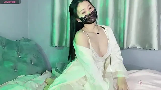 Snapshot of MI_KA22 chatting on October 14, 3:56 pm MI KA22 online show from October 14, 3:56 pm