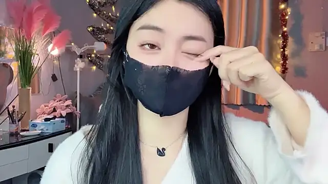 Snapshot of MI_KA22 chatting on November 23, 3:44 pm MI KA22 online show from November 23, 3:44 pm