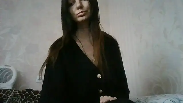 Snapshot of AliseWats chatting on November 16, 12:21 pm AliseWats online show from November 16, 12:21 pm