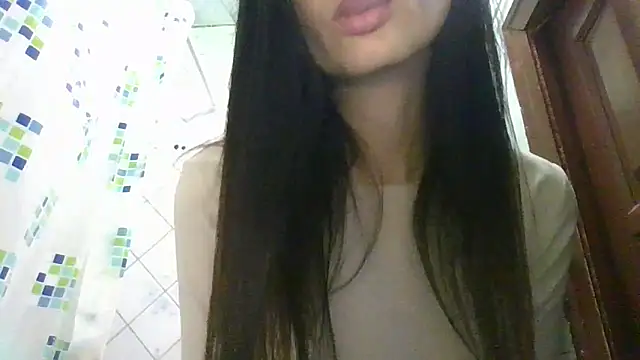 AliseWats online show from March 11, 10:15 pm