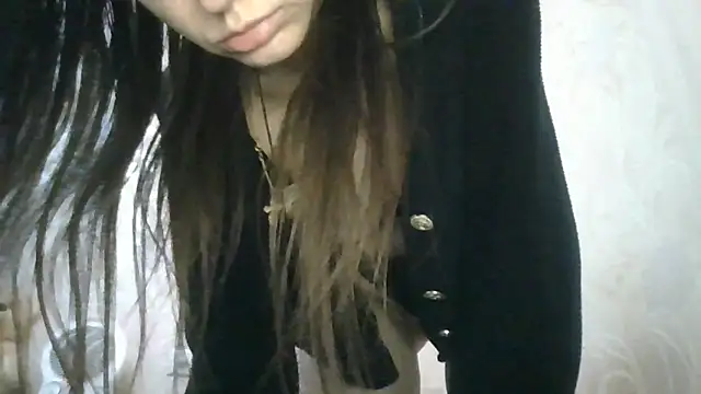 AliseWats online show from December 18, 8:56 pm