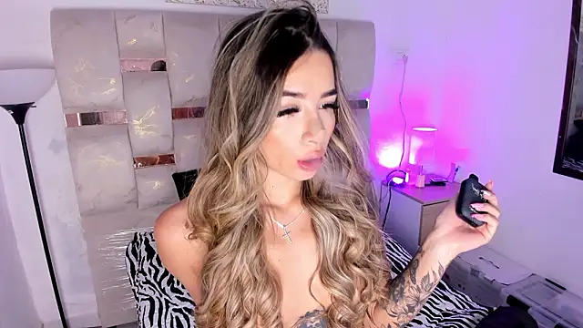 Lola Blondie online show from January 16, 11:36 am