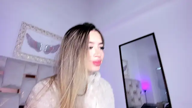 Lola Blondie online show from December 19, 12:29 pm