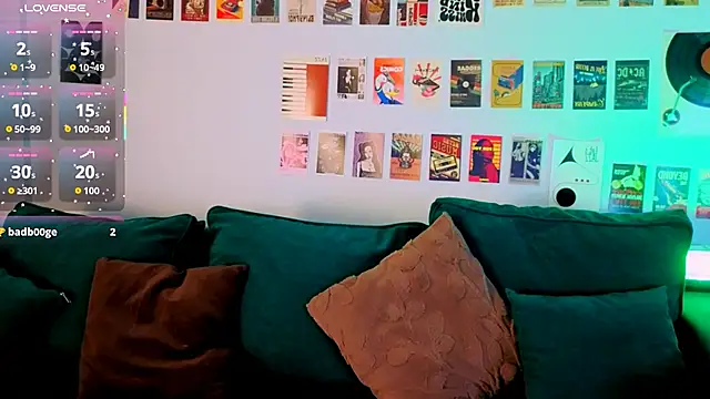 Maya Rogerss online show from April 9, 2:45 pm