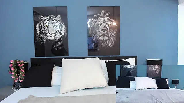 Snapshot of SophiaQueens chatting on February 9, 8:07 pm SophiaQueens online show from February 9, 8:07 pm