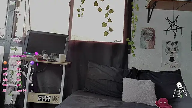 Snapshot of 420mussa chatting on September 28, 3:52 pm 420mussa online show from September 28, 3:52 pm