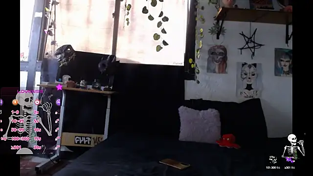 Snapshot of 420mussa chatting on October 6, 5:24 pm 420mussa online show from October 6, 5:24 pm