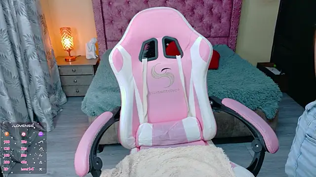 sweet  thang online show from March 30, 11:17 pm