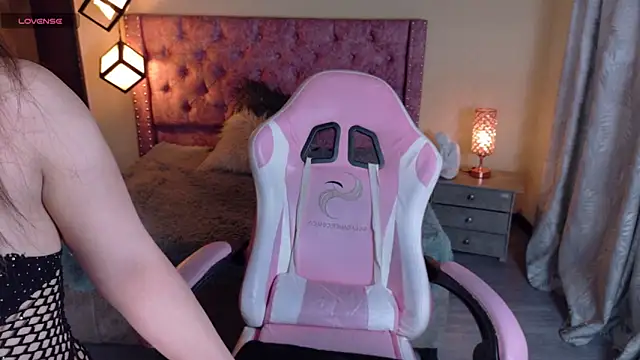 sweet  thang online show from October 30, 5:06 am