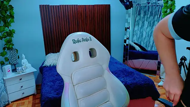sweet  thang online show from June 10, 7:59 pm